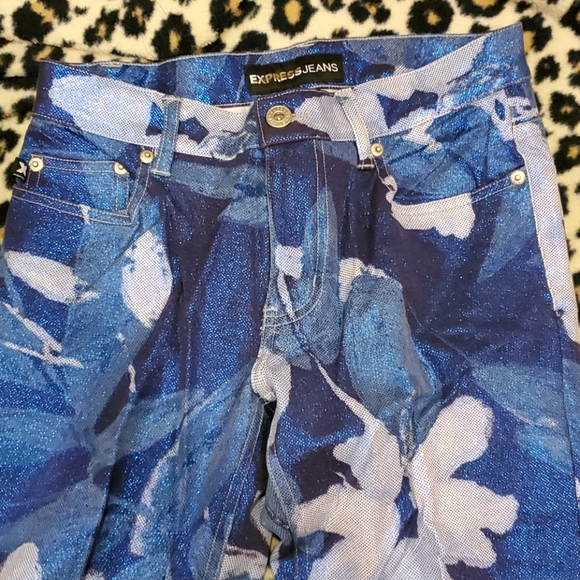 Express Metallic Blue Floral Jeans 1/2 - Picture 2 of 4